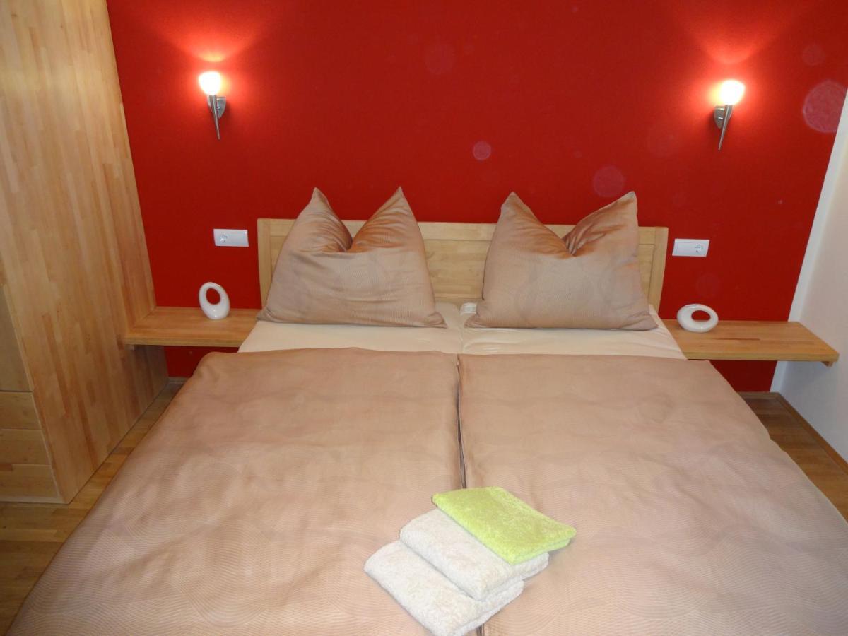 "Nature Erleben" Appartement & Komfortzimmer Velden am Woerthersee Luaran gambar