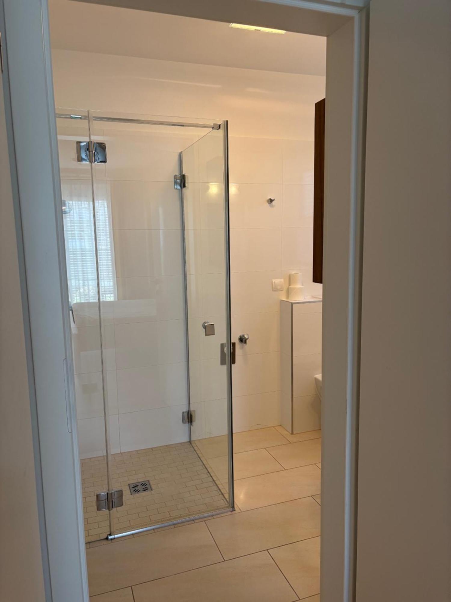 "Nature Erleben" Appartement & Komfortzimmer Velden am Woerthersee Luaran gambar